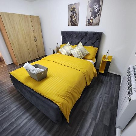 1 Bedroom Service Apartment With Netflix West Thurrock Exteriér fotografie