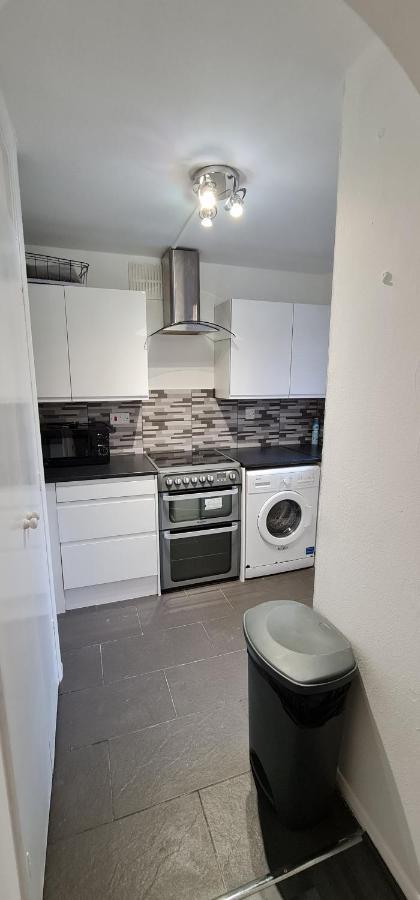 1 Bedroom Service Apartment With Netflix West Thurrock Exteriér fotografie