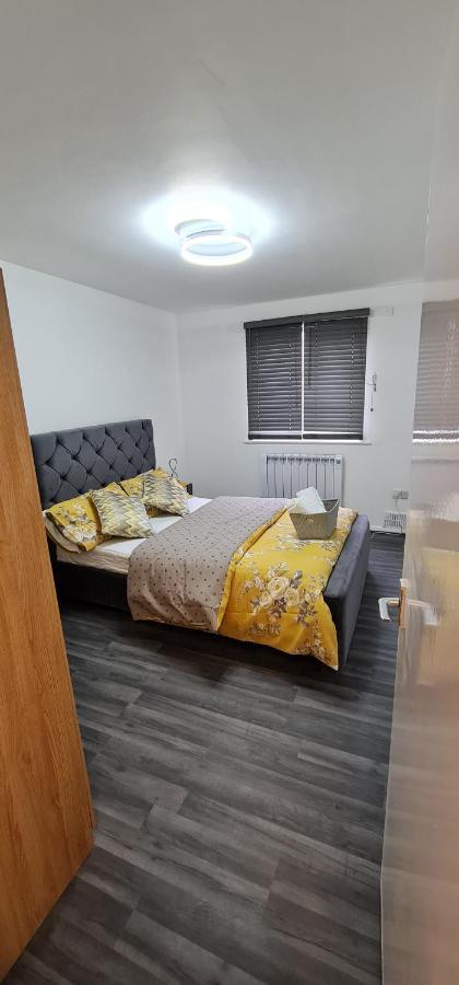 1 Bedroom Service Apartment With Netflix West Thurrock Exteriér fotografie